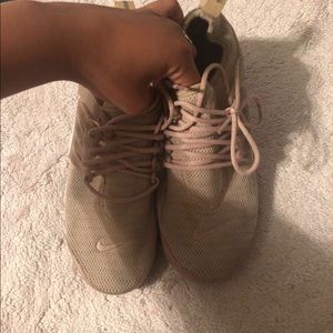 Nike Prestos